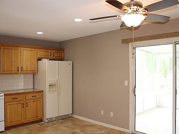 5th image of 309 SW Crestview Dr