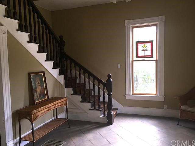2nd image of 420 E Fern Ave