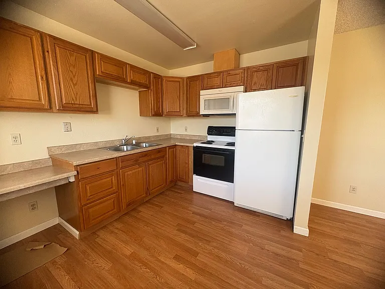 536 Forbes Ave — Photo 13