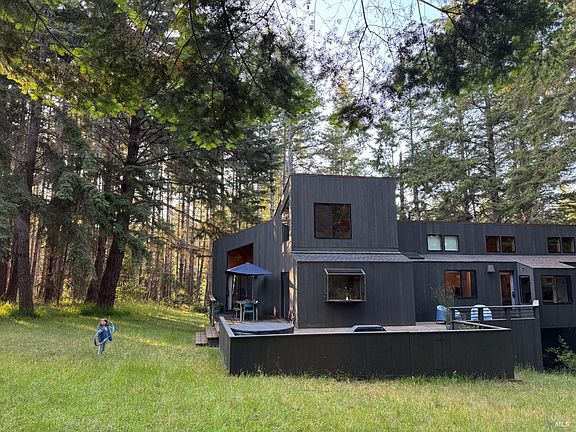 2nd image of 880 River Beach Road