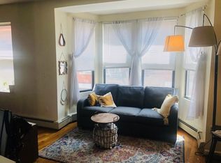 1A Garden Court St #2, Boston, MA 02113