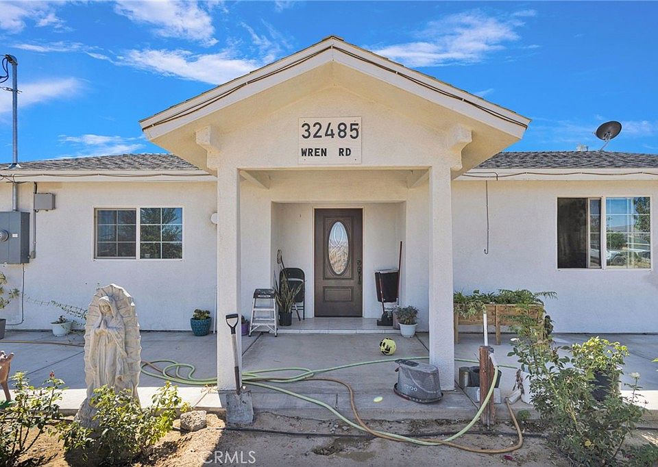 1st image of 32485 Wren Rd