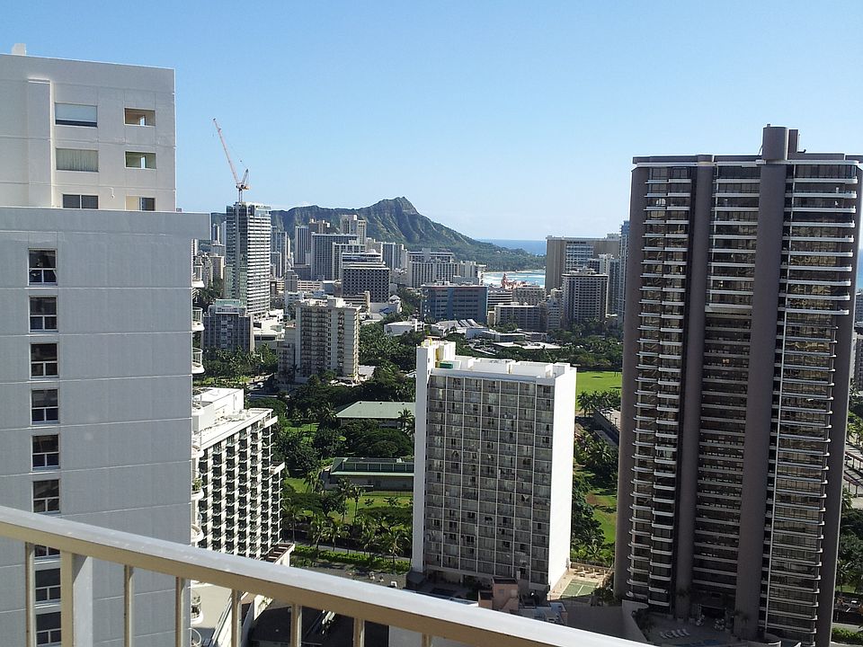 Great Diamond Head View!