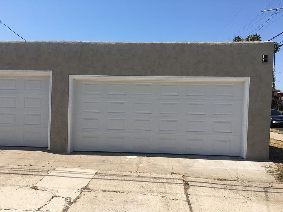 1st image of 3461 Thorn St