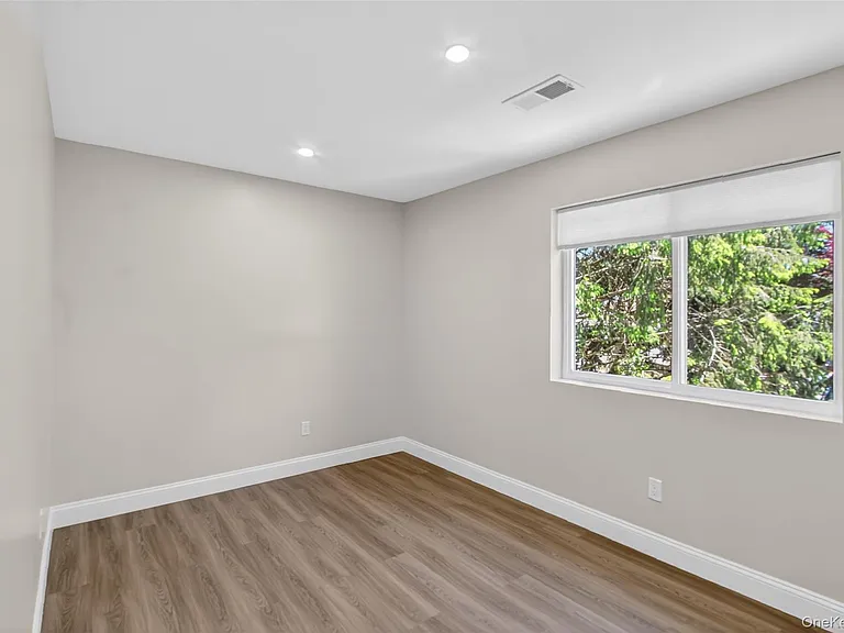287 Delaware Ave — Photo 34