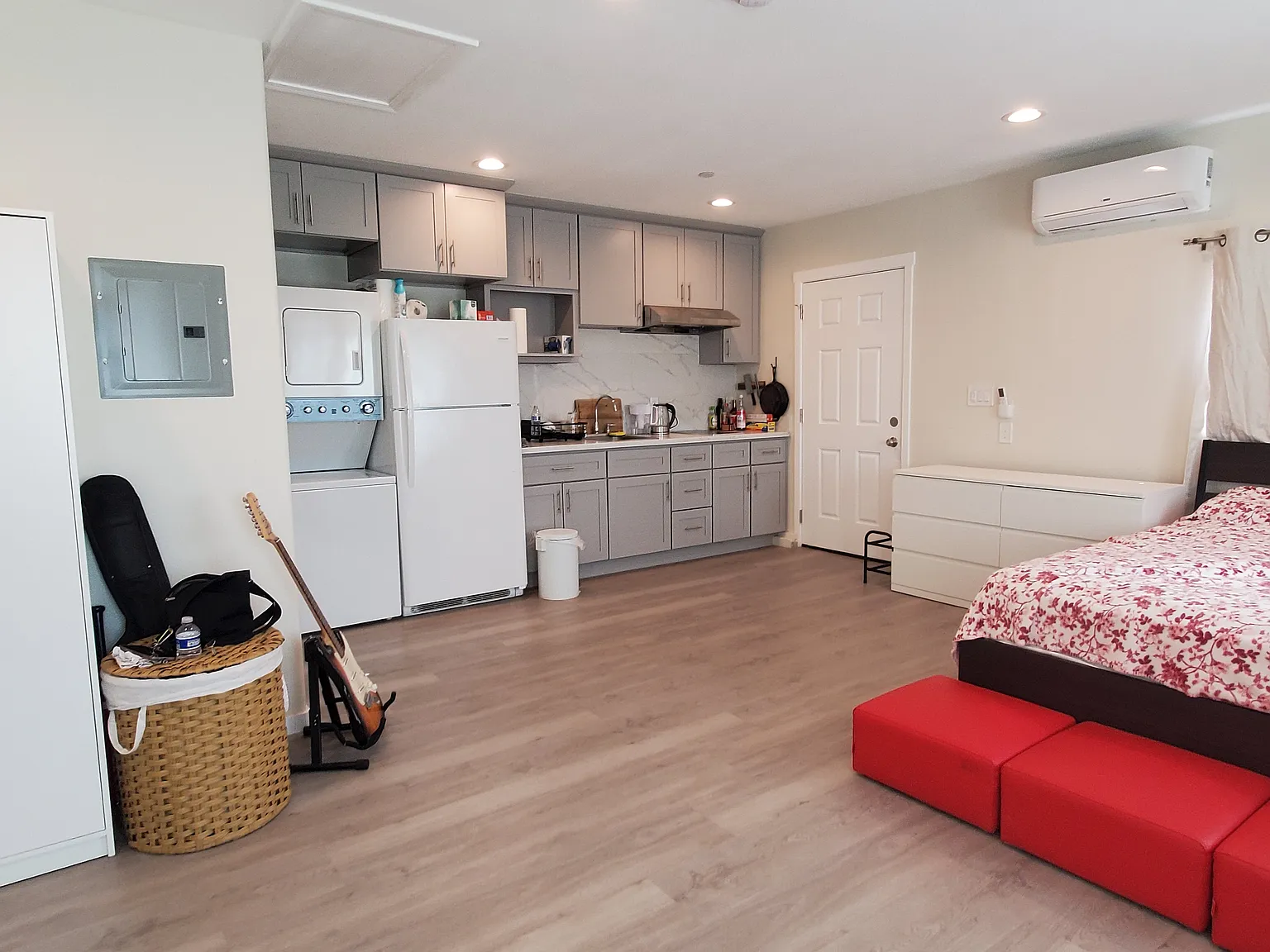 Studio, 370 sqft, $2,000 — Photo 4