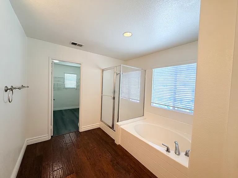 1884 Pinnacle Way — Photo 28