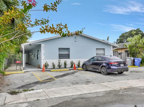 221 SE 11th Ave, Pompano Beach, FL 33060