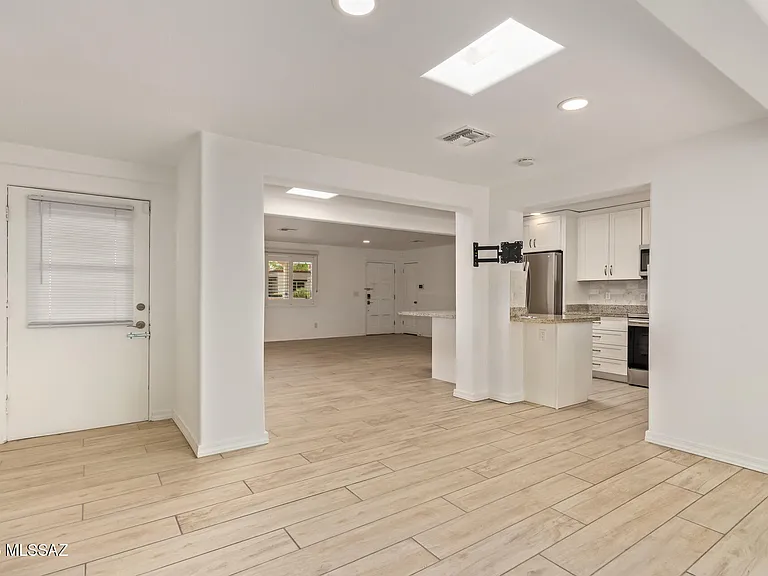 434 S Vista Del Rio — Photo 8