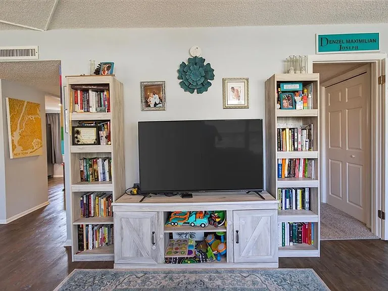 1146 King Arthur Ct #110 — Photo 36