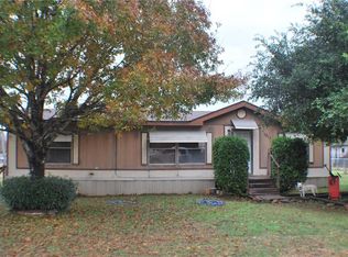 1011 Glen Brook Dr, Waxahachie, TX 75165
