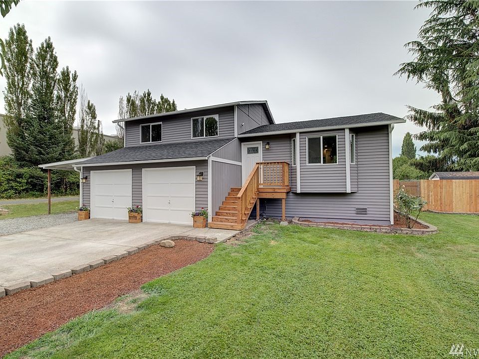 1st image of 408 9th Ave N