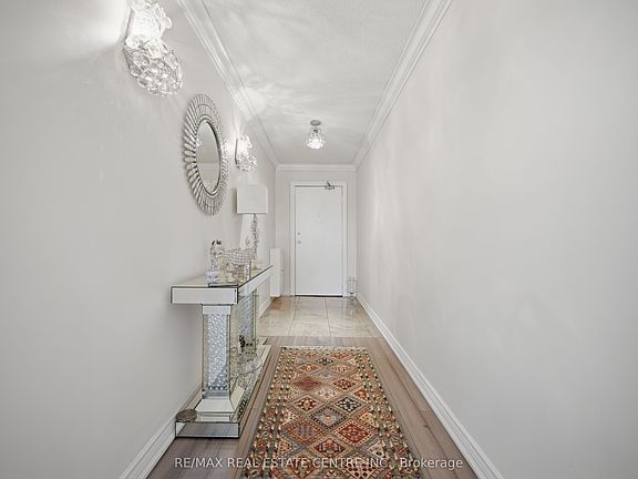5th image of 1470 Midland Ave #718
