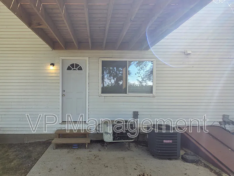 1 bed, 1.0 bath, $650 — Photo 4