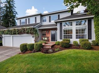 10707 SW Heron Cir, Beaverton, OR 97007