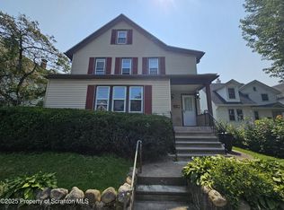 1042 Taylor Ave, Scranton, PA 18510