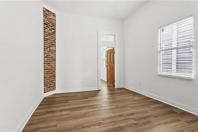 1537 Louisa St — Photo 7