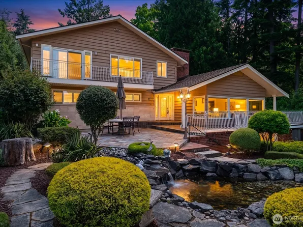 17524 10th Avenue NW, Shoreline, WA 98177