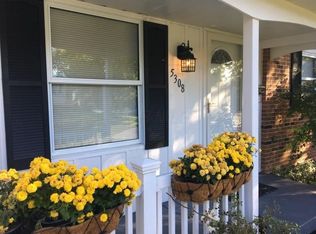 5308 Sundale Pl N, Columbus, OH 43232