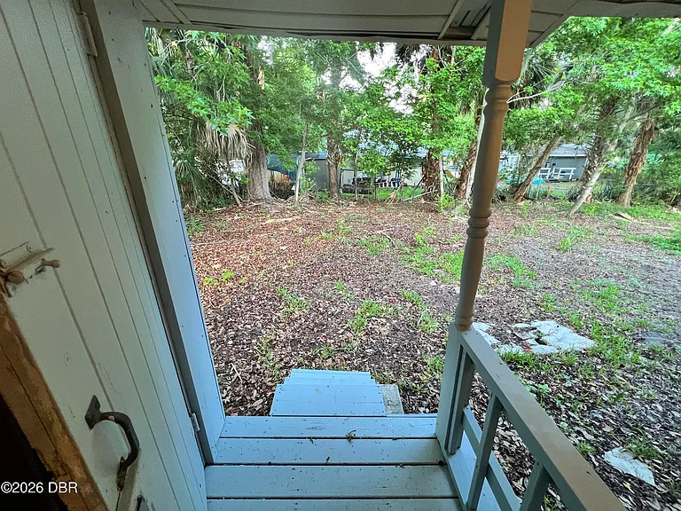 737 Florence St — Photo 8
