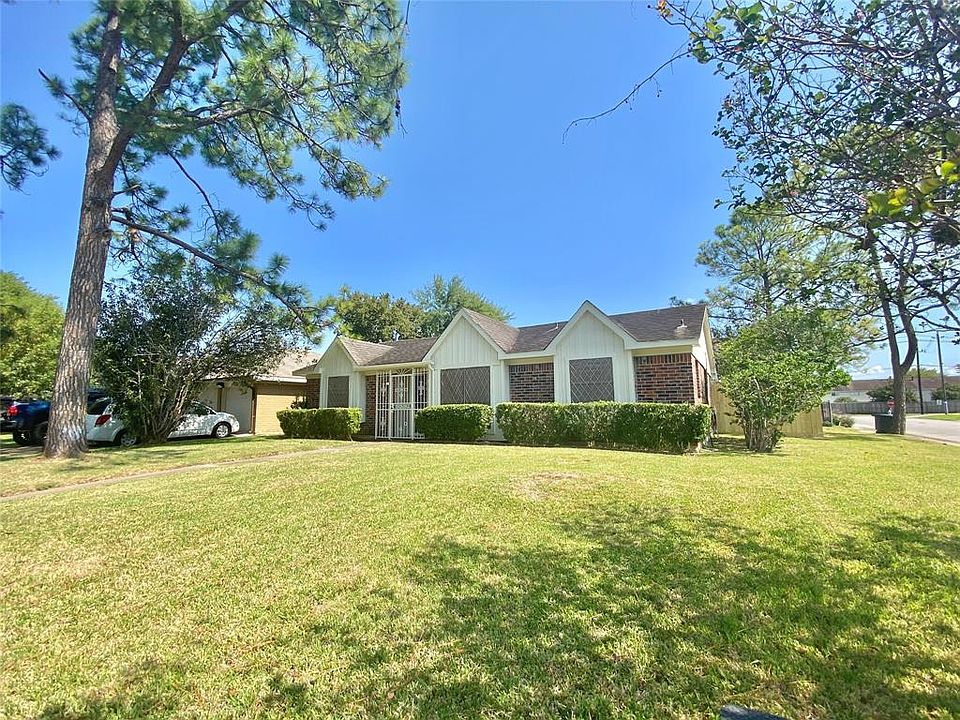 1st image of 7935 Leamont Dr