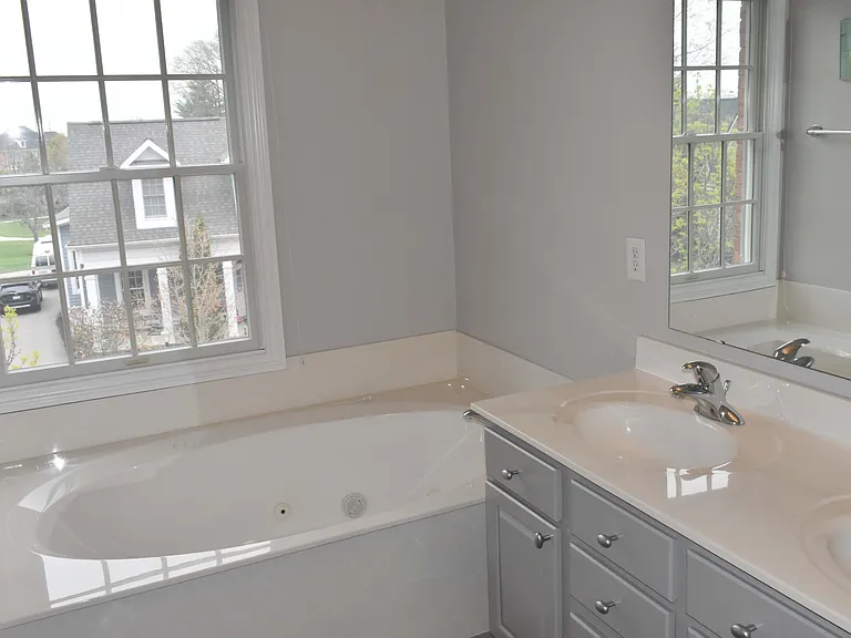 12968 Grenville St — Photo 28