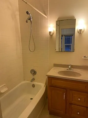 712 1/2 N Park St #1/2 — Photo 4