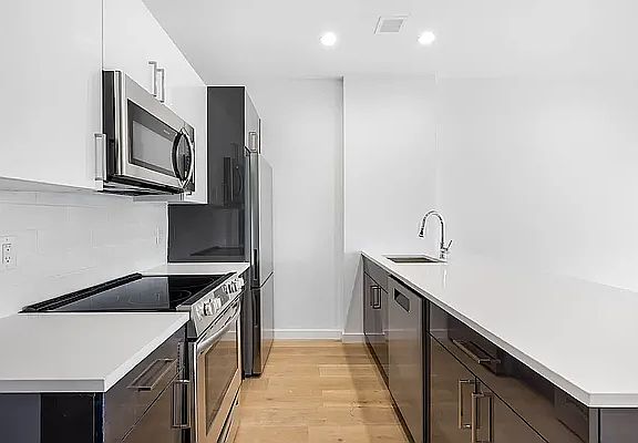 2nd image of 221 E 117th St APT 3A