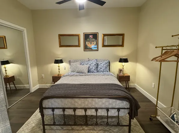 1044 Meadowbrook Ln SW, Concord, NC 28027