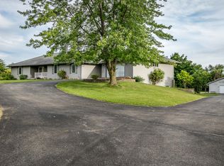 3433 Baxter Rd, Rockford, IL 61109