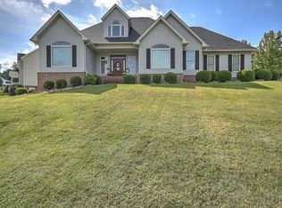 1100 Fiddlers Way, Kingsport, TN 37664