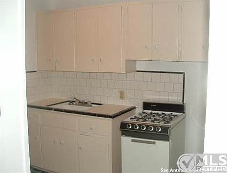 4th image of 309 W Magnolia Ave APT 6