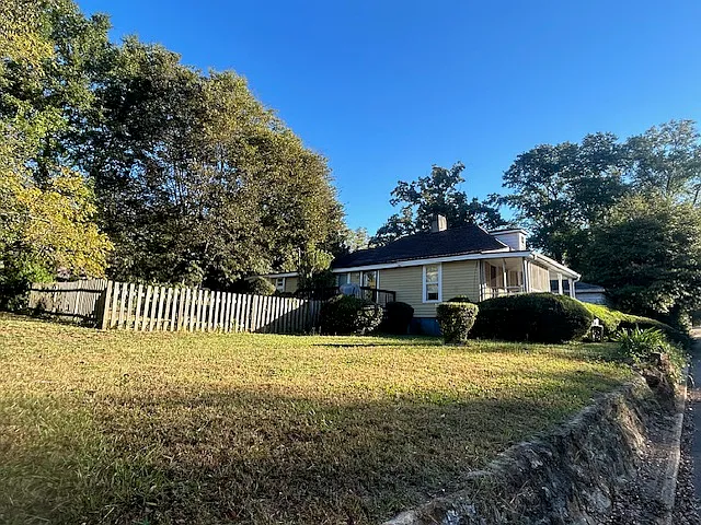 1086 W Hancock Ave — Photo 37