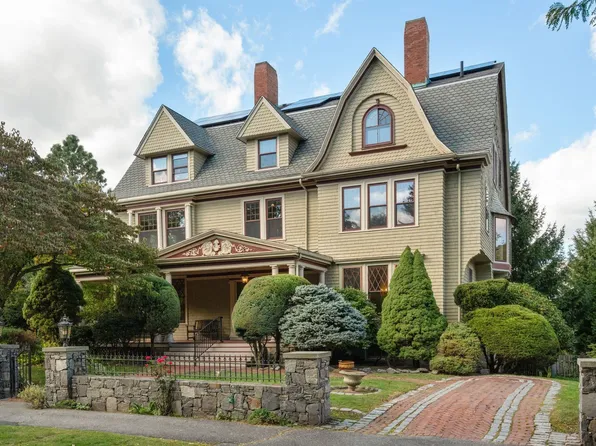 367 Otis St, Newton, MA 02465
