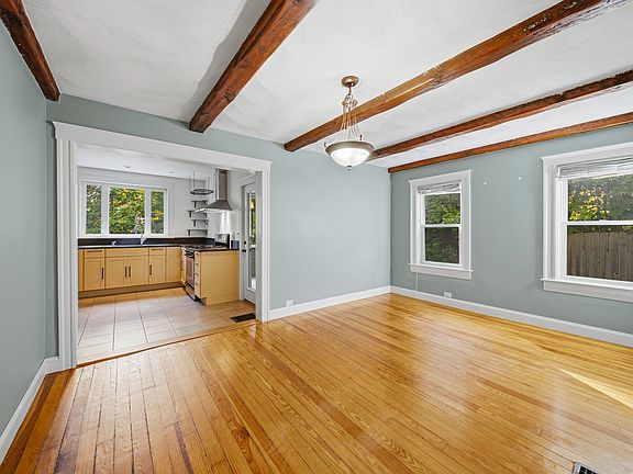 3rd image of 41 Prospect St Unit 41