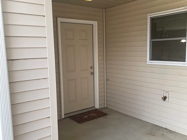 3505 Grainger Pkwy — Photo 3