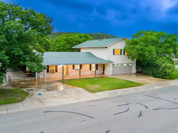 621 Guadalupe St, Kerrville, TX 78028