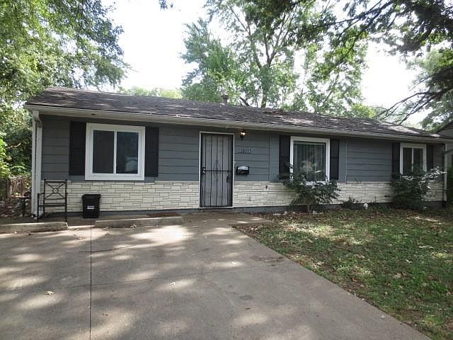 1st image of 10715 Ewing Dr
