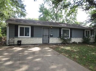 10715 Ewing Dr, Kansas City, MO 64134