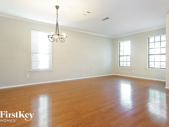 5th image of 1109 Hickory Bend Ln