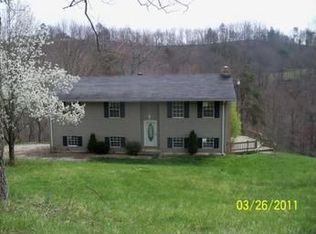 5092 Doss Hill Rd, Barboursville, WV 25504