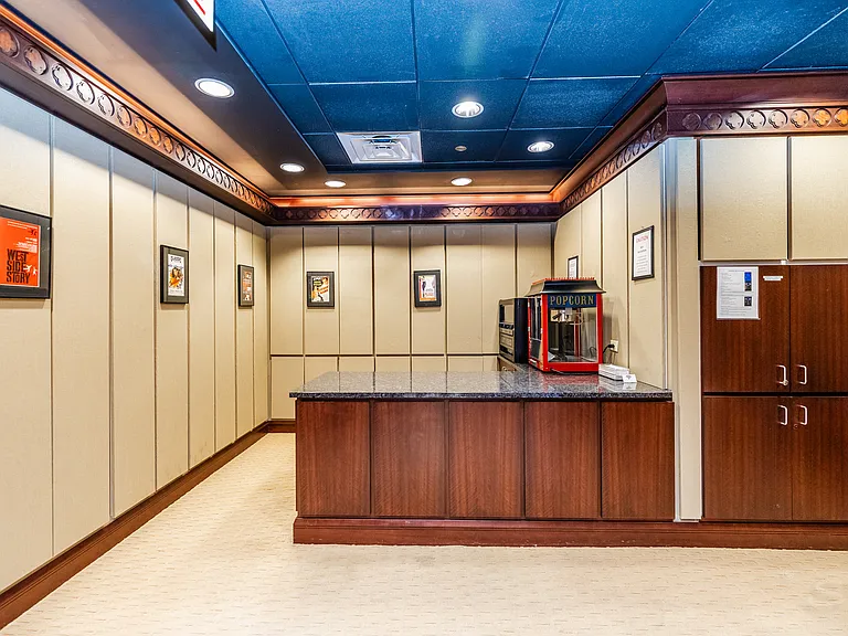21 E Huron St #1207 — Photo 92