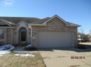 8079 Prestonwood Ct, Flushing, MI