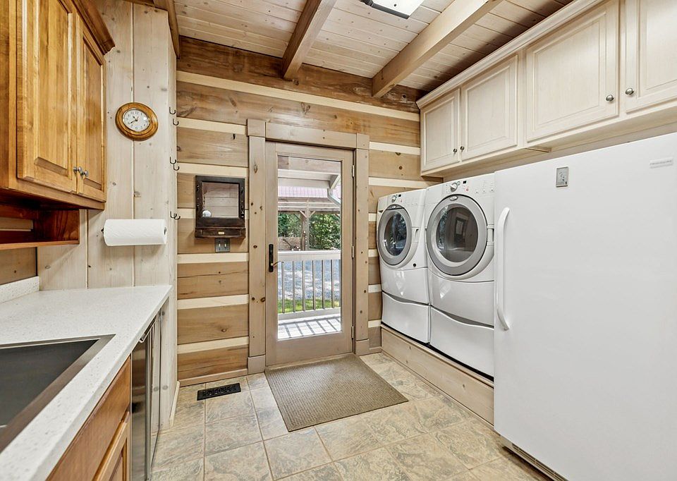 16th image of this home