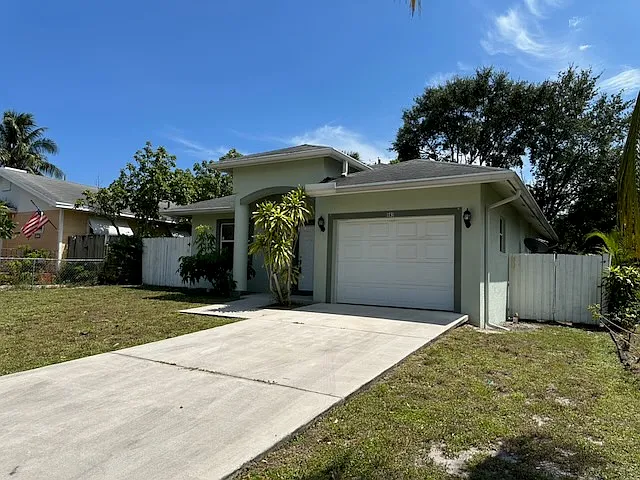 1731 LaVue Ave - 1 — Photo 1