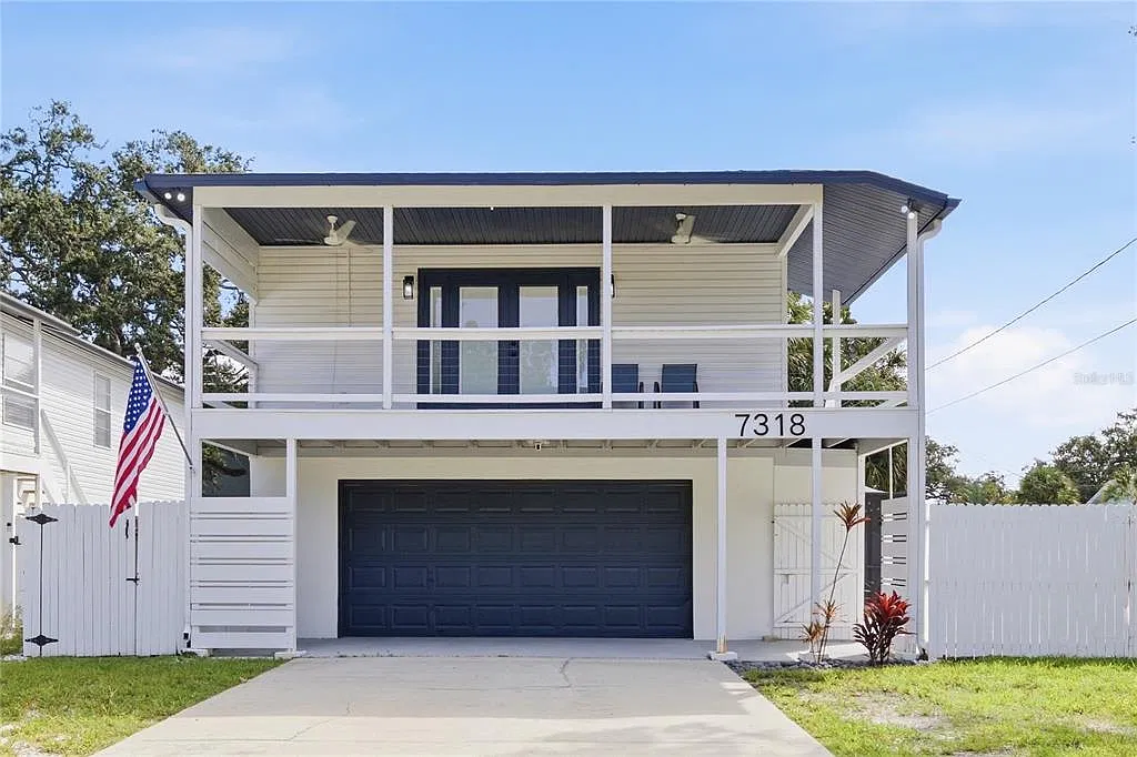 3 bed, 3.0 bath, 1517 sqft, $3,700 — Photo 1