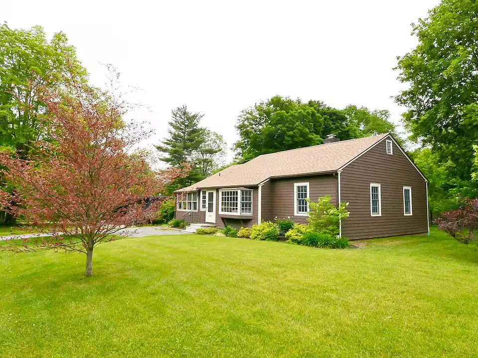 149 Castle Hill Ave