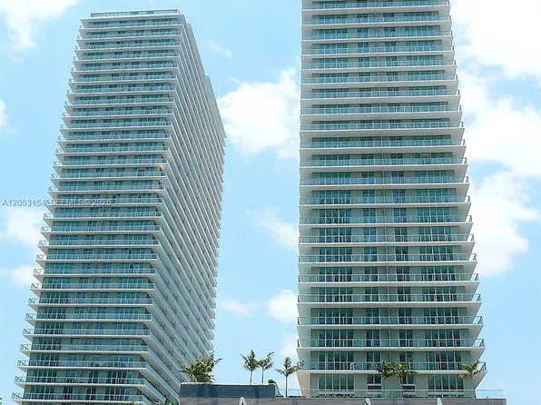 1111 SW 1st Ave, Miami, FL
