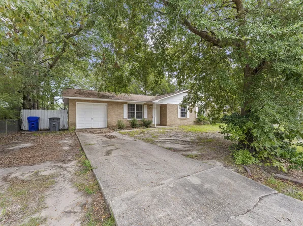 7748 Nellview Dr, North Charleston, SC 29418