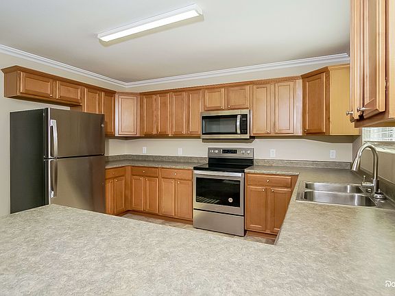 2nd image of 314 Kenneth Blvd NW
